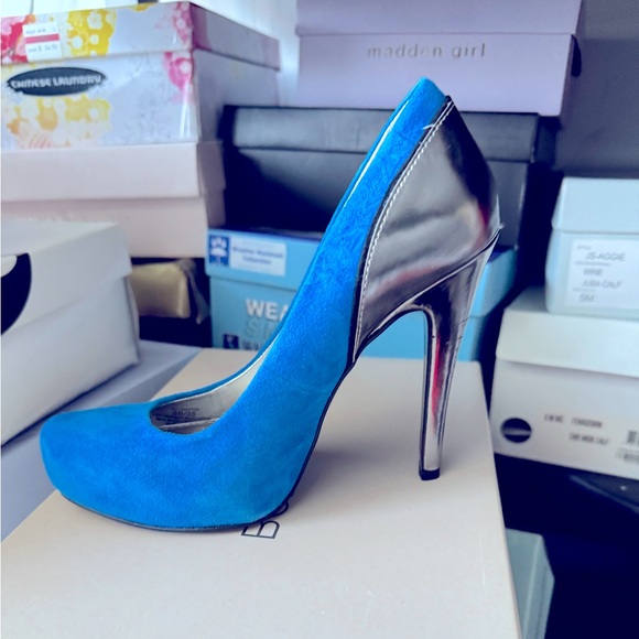 BCBGeneration Pumps - Picture 4 of 5